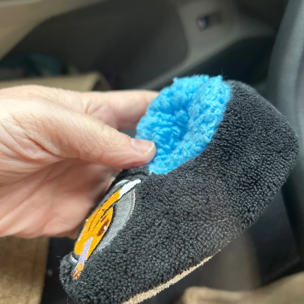 Cozy Black and Blue Cartoon puppy Dog Snoozies infant baby Slippers 0-3 months